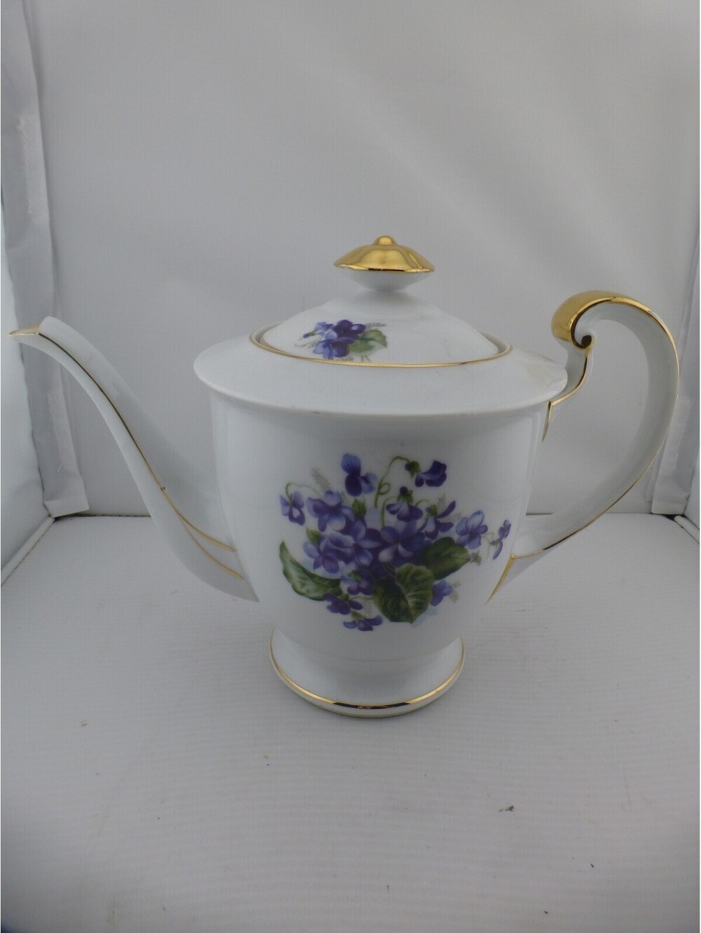 UCAGCO China White Teapot Purple Violets Gold Trim Made in Japan Floral - H2